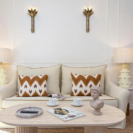 Genteel Gamazo Apartment